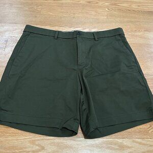 Banana Republic 7" Core Temp Short - Olive